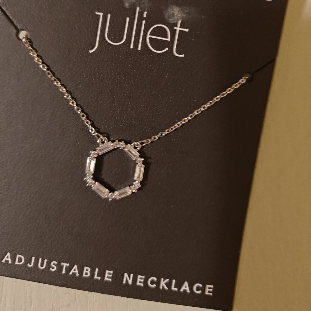 Juliet Hypoallergenic Adjustable Necklace. Silver Plated with glass. Brand New